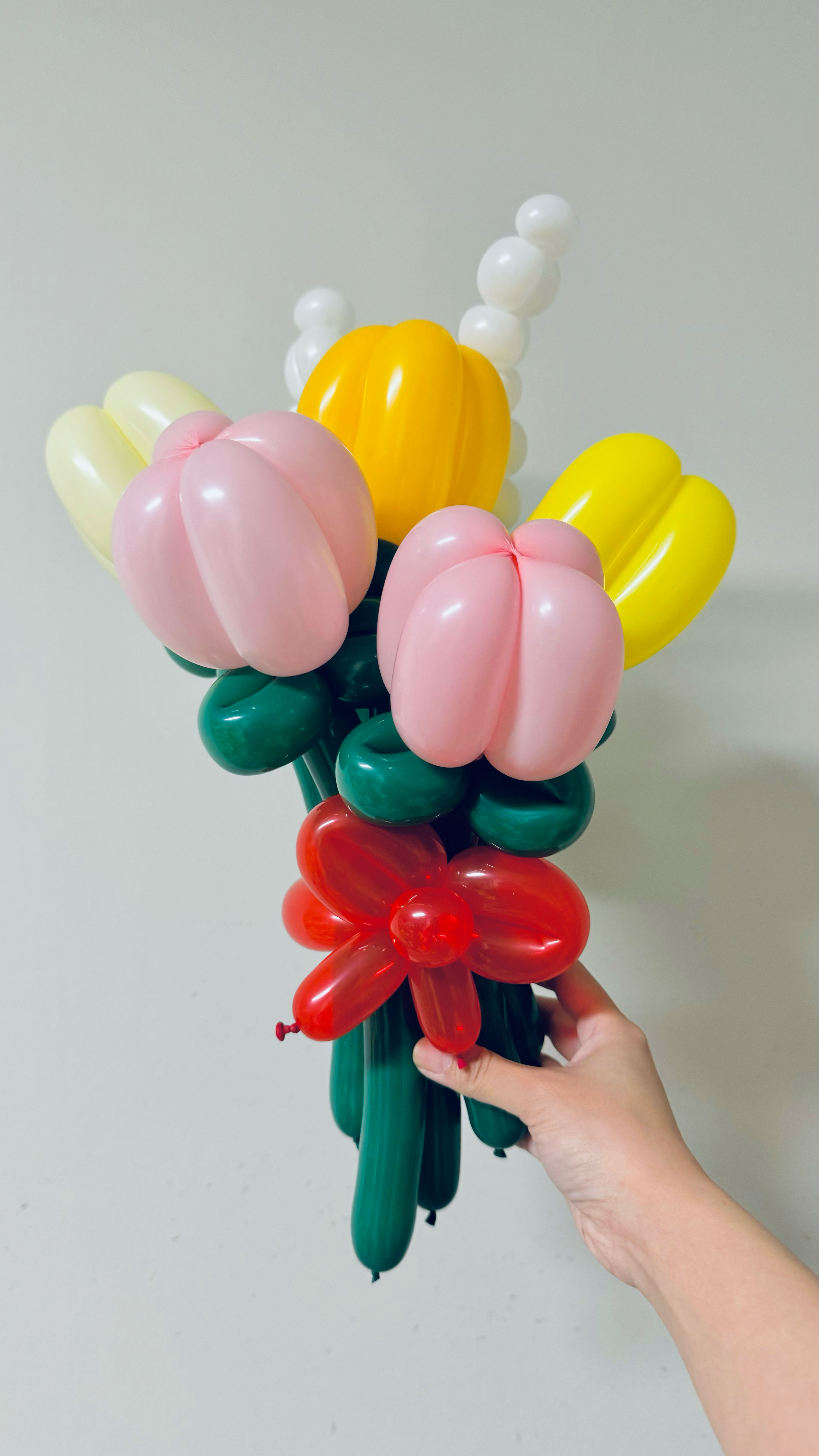 Balloon Twister for Kids’ Parties in London