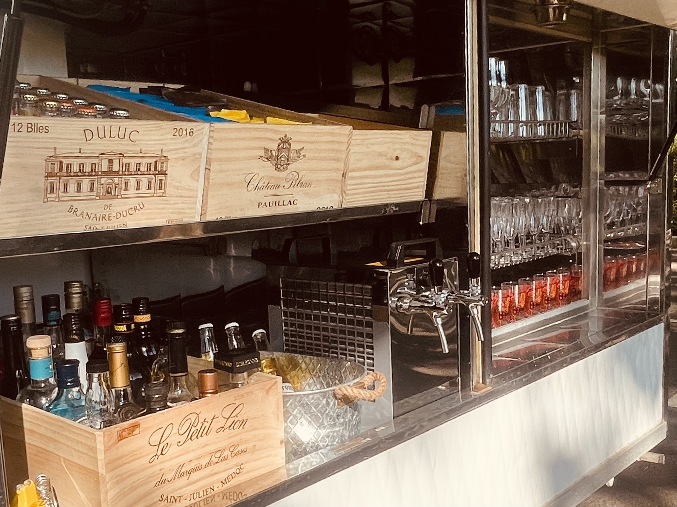 London's Finest Little Mobile Bar