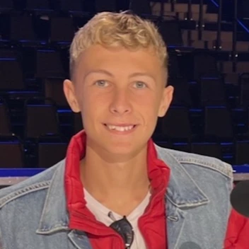 Jasper Cherry - Magician