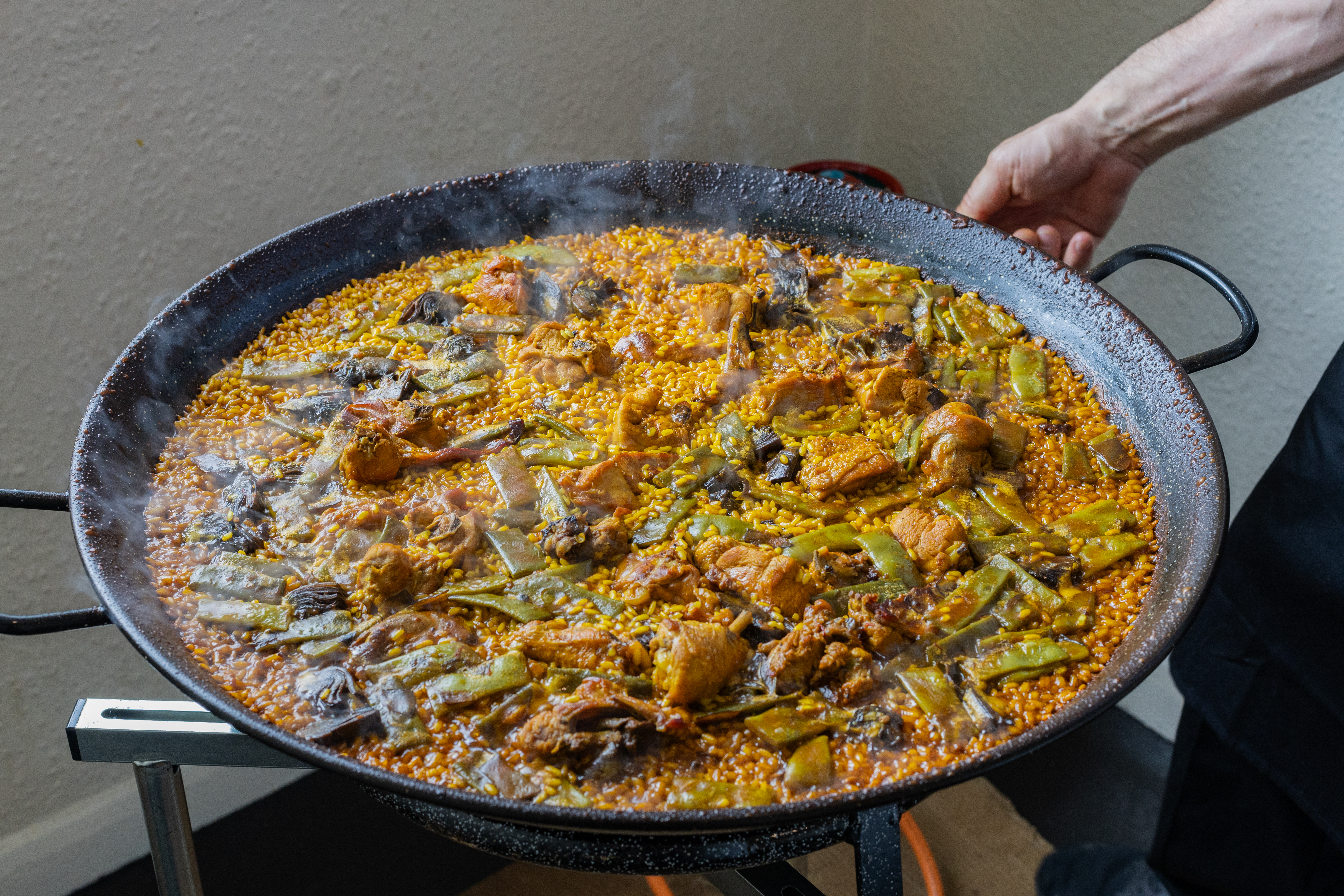 Authentic Valencian Paella Catering – Live Cooking Experience