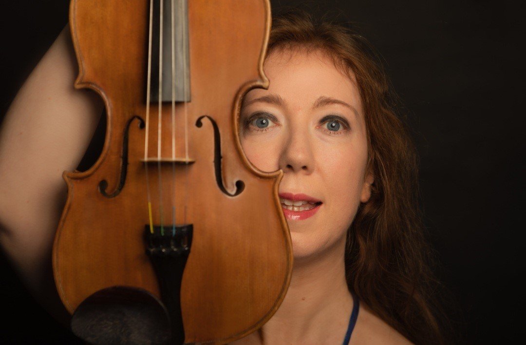 Violinist Amy with a Vast Repertoire of Music