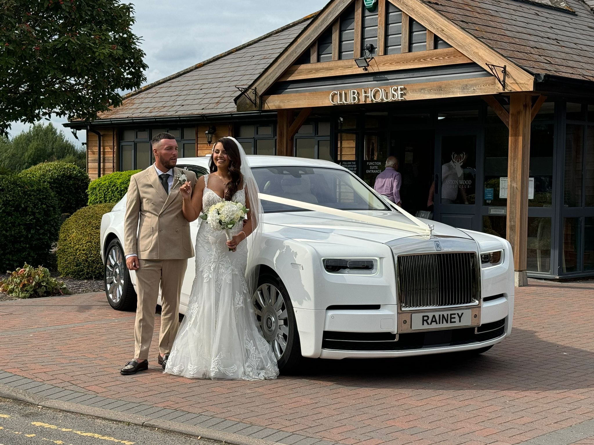 White Rolls Royce Phantom 8