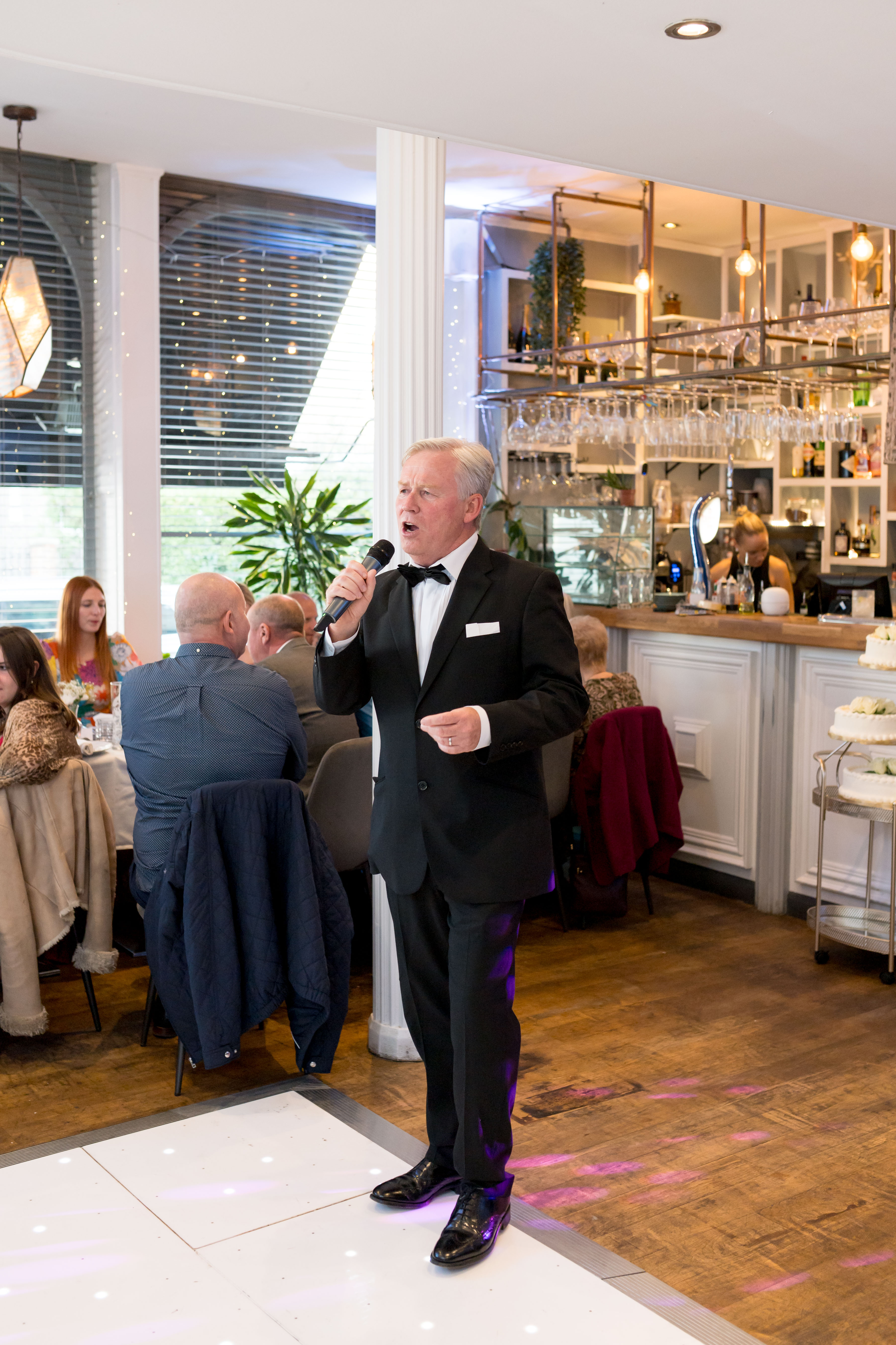 Ray Eves Captures the Sound of Frank Sinatra & The Rat Pack