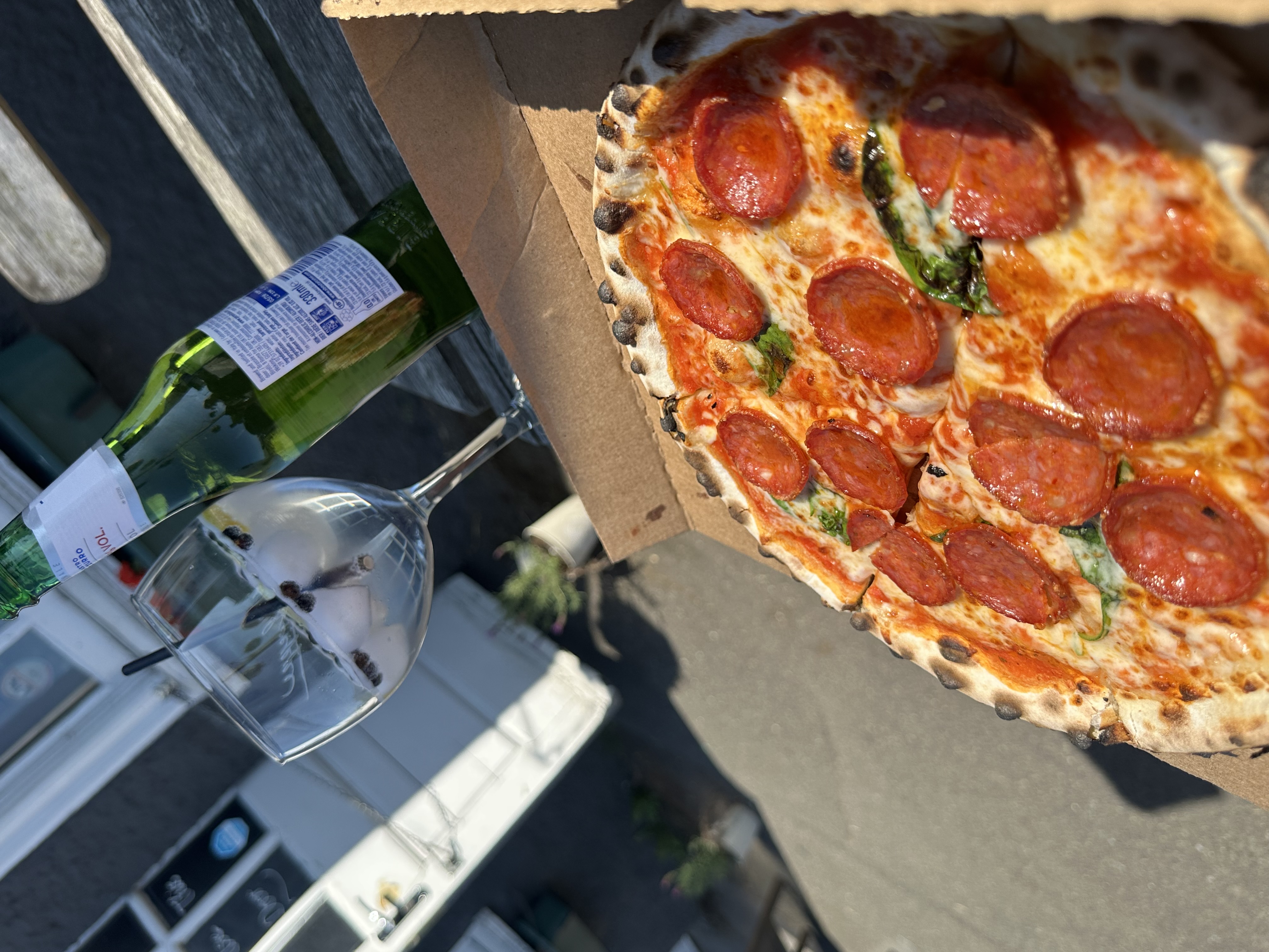 Mouth-Watering Traditional Wood-Fired Italian Pizza