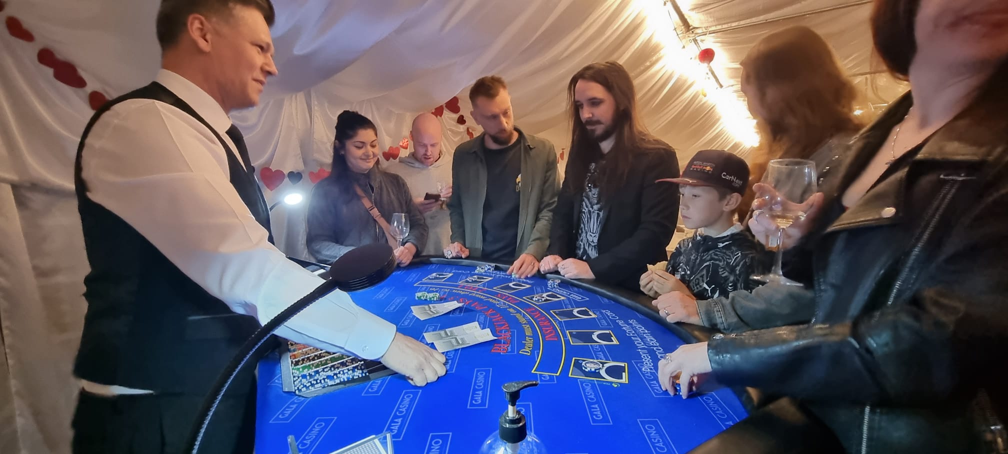 Roulette & Blackjack Tables Fun Casino , Entertain Your Guests 