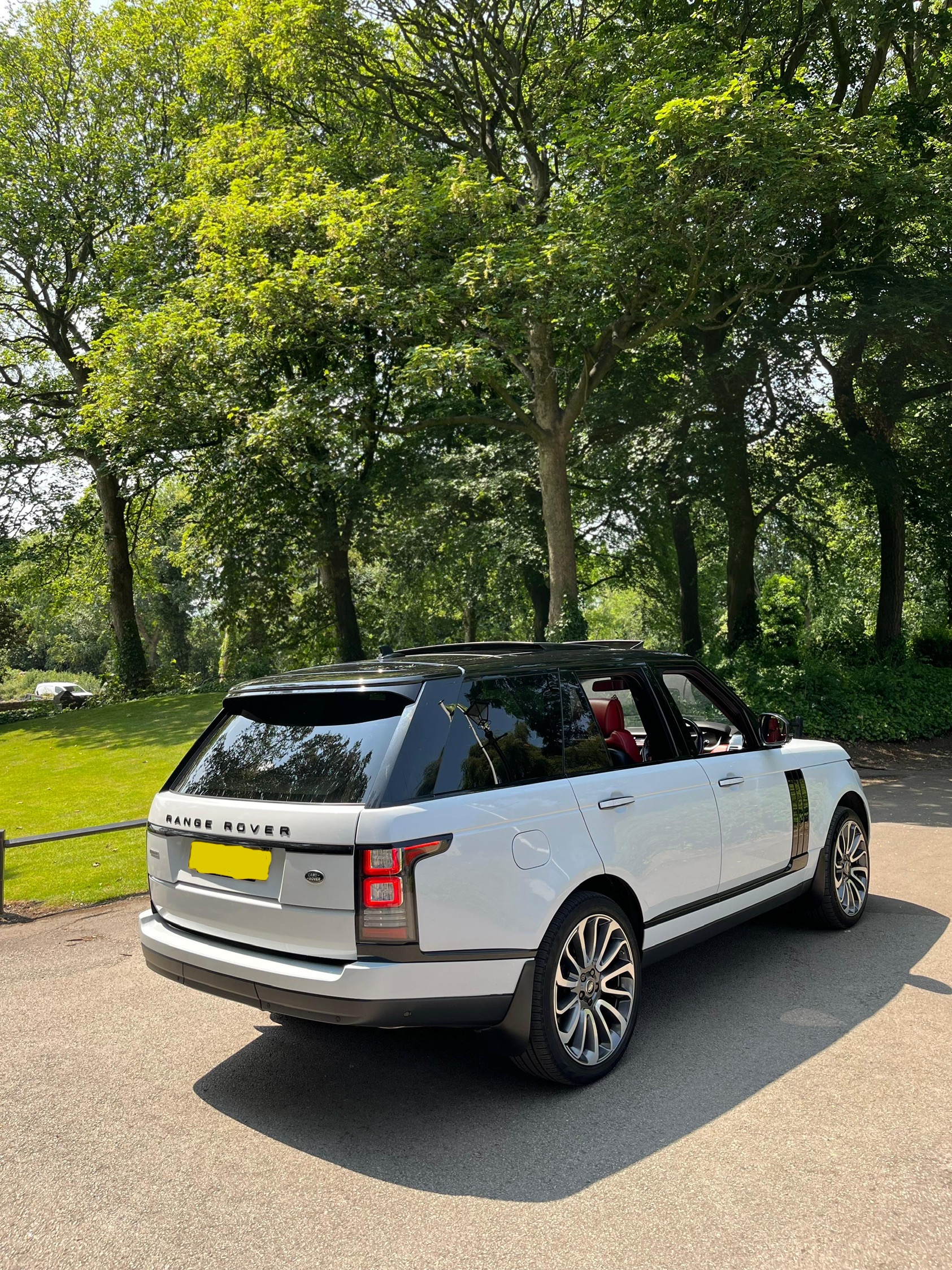 White Range Rover Vogue with Red Interior