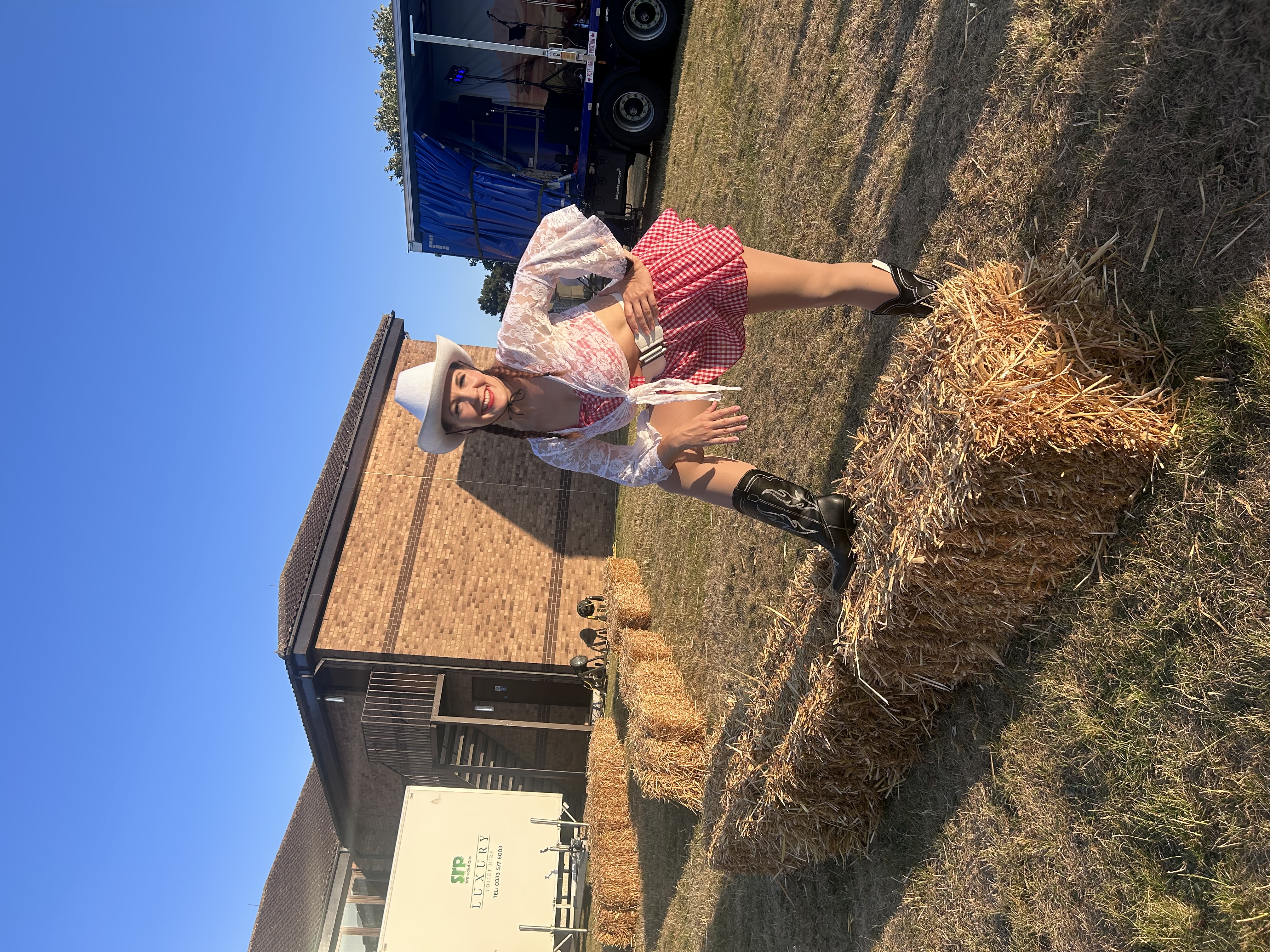 Fun & Friendly Line Dance Caller for Country & Western-Themed Events