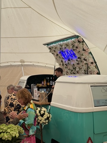 VW Camper Mobile Cash Bar