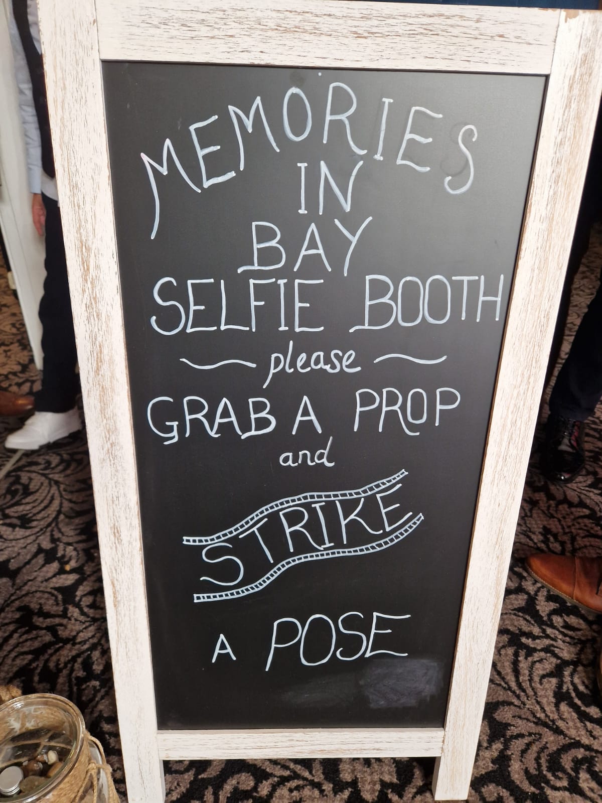 Digital Selfie Photo Booth is the Ultimate Crowd-Pleaser