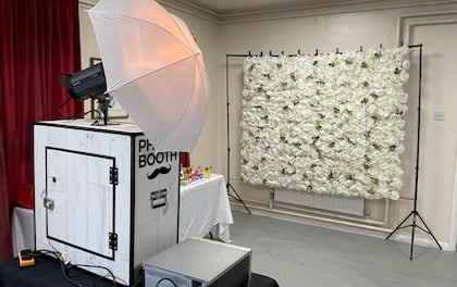 White Themed Open Air Photo Booth