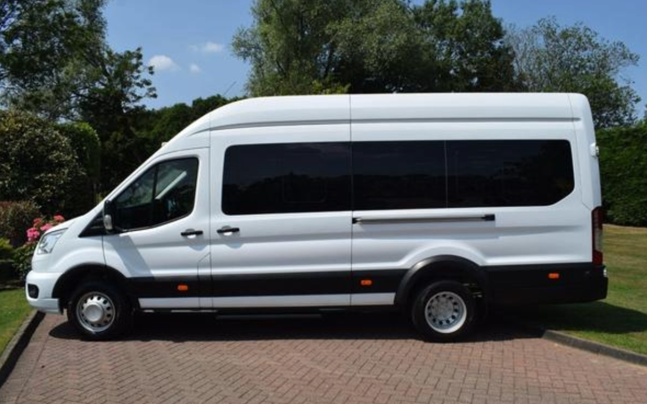 Affordable Party Buses in Stansted for Hire, Instant Prices