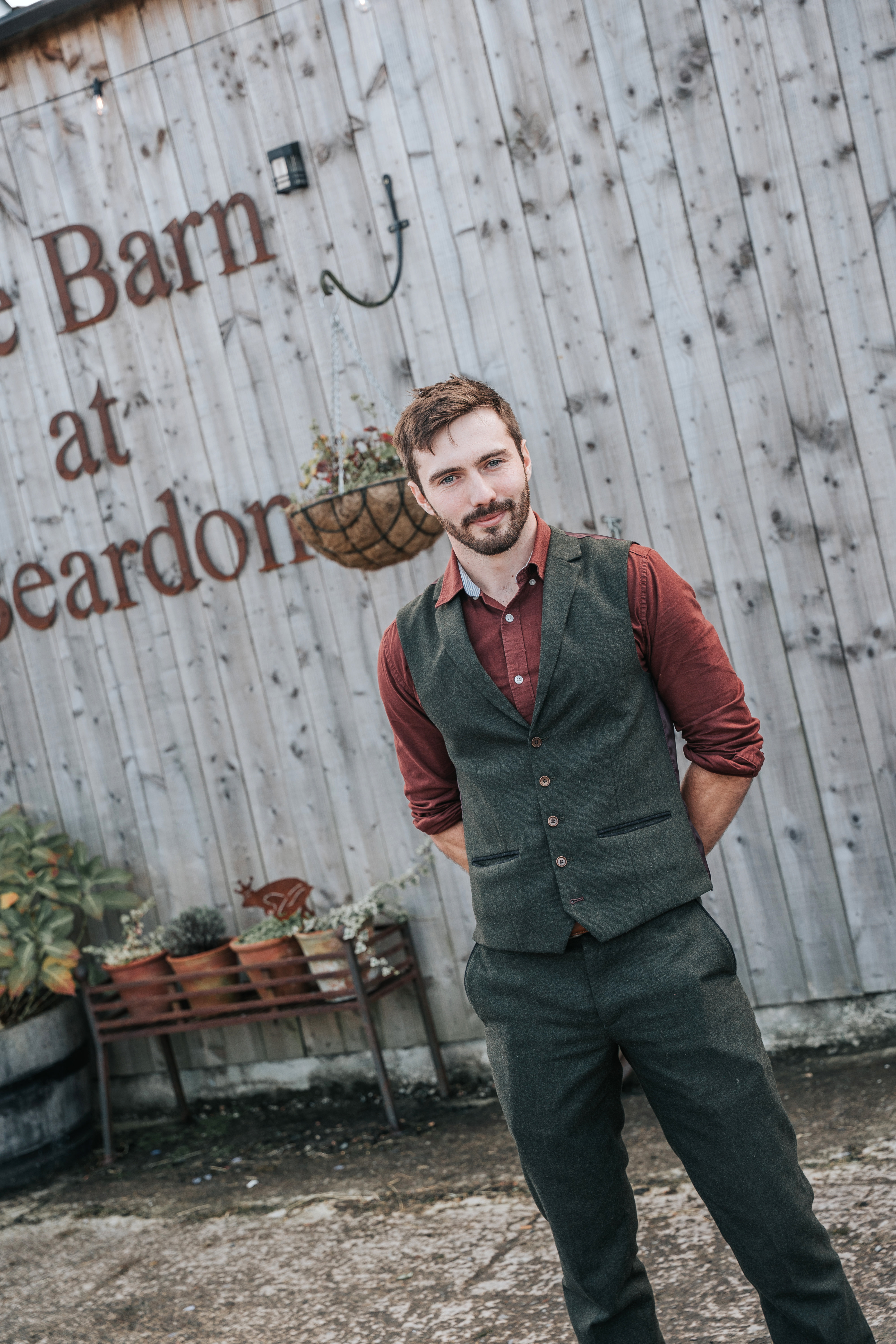 Close-Up, Mentalist & Mind Reading: An Interactive Experience