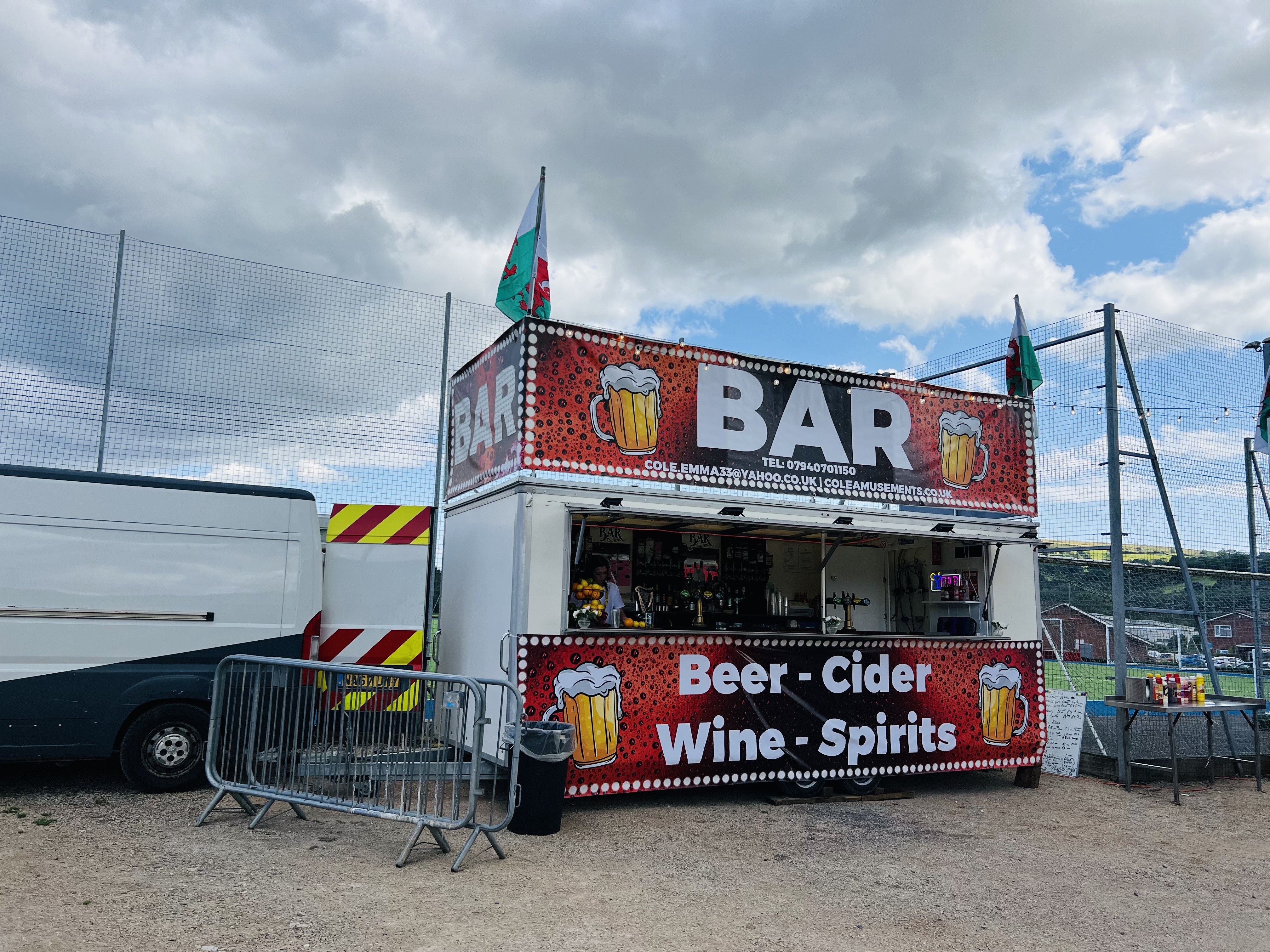 Mobile Bar with a Vast Selection of Drink Options