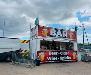 Mobile Bar with a Vast Selection of Drink Options