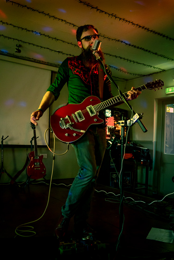 Jukebox James Performs Live Solo Pop & Rock Covers