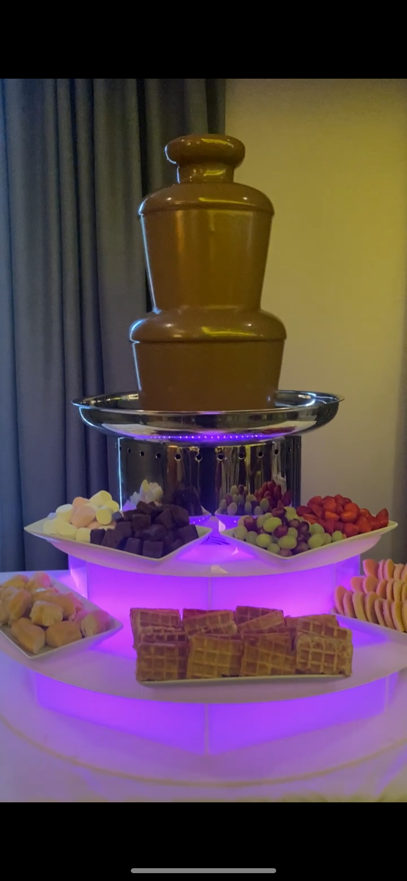 Flowing 5-Tier Fountain With Dips & Staff