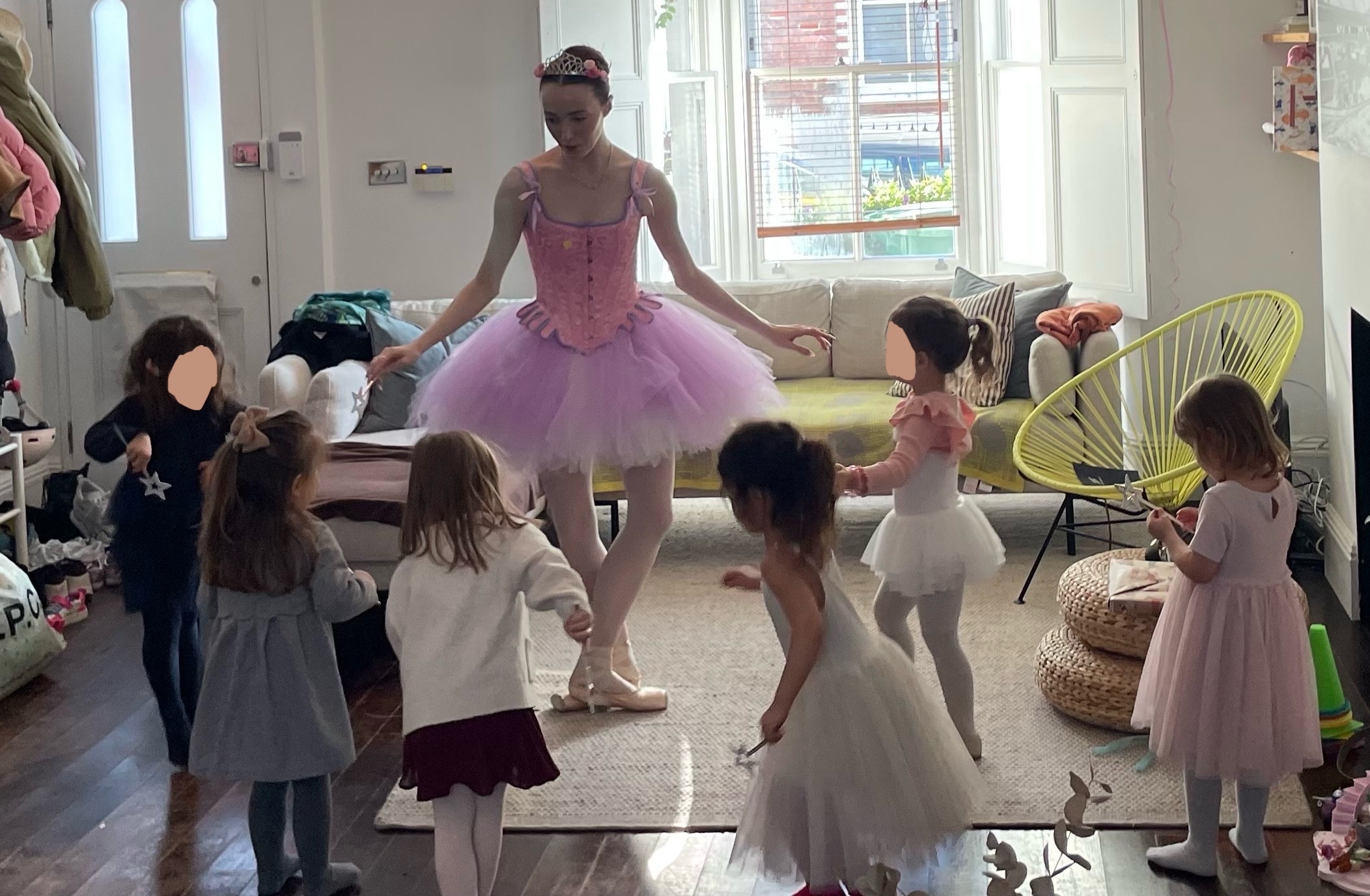 Ballerina Party Theme Performer - Ballet Class & Performance