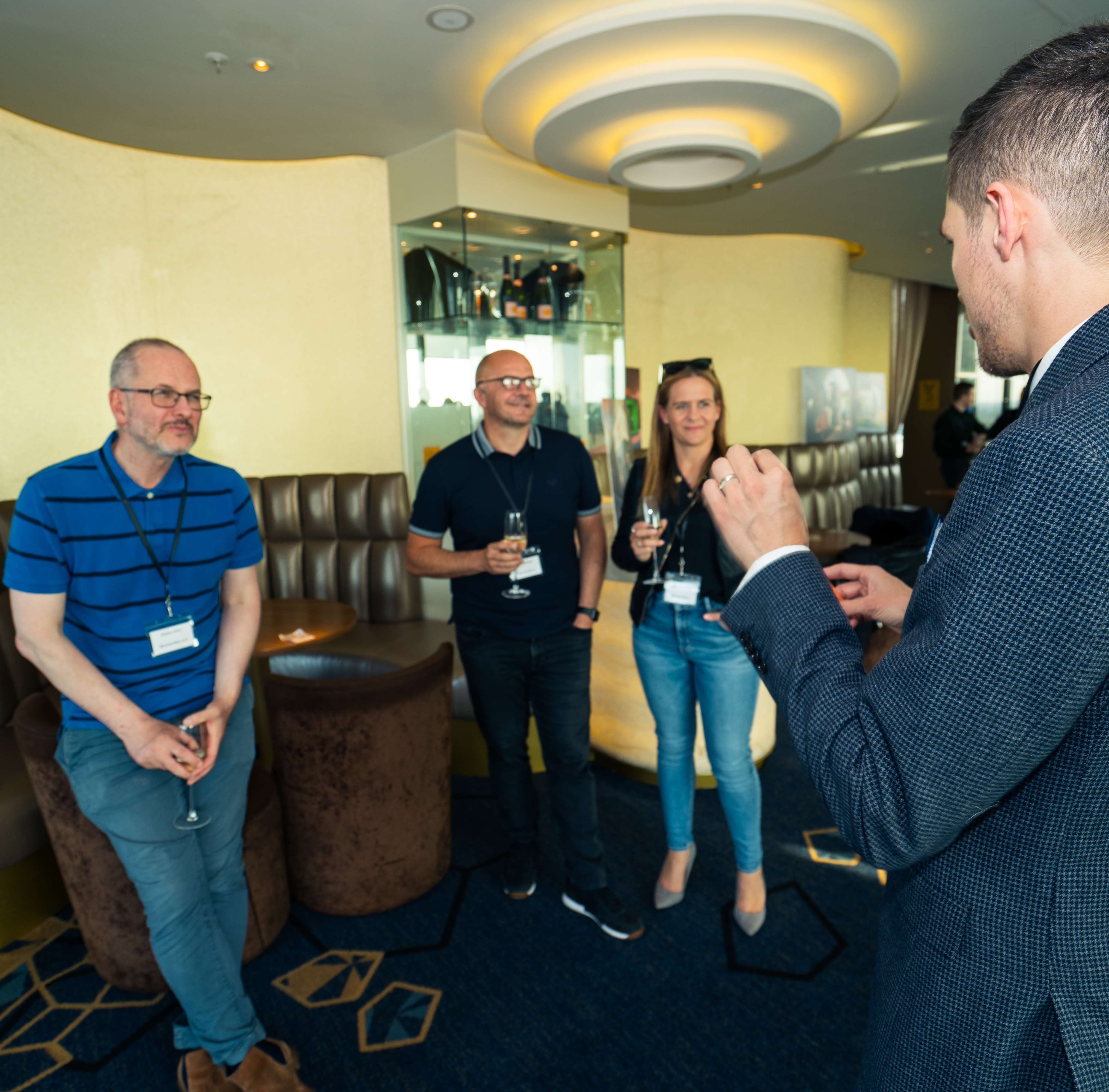 Magician with an Astonishingly Diverse Repertoire of Magical Expertise