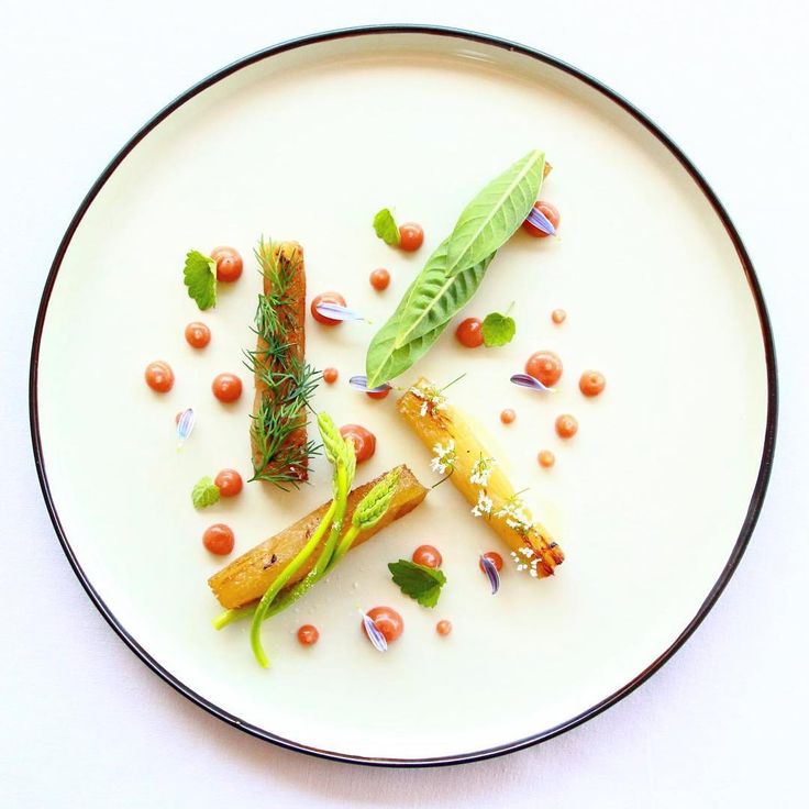 Seasonal 5-Course Dinner with the Best Available Ingredients