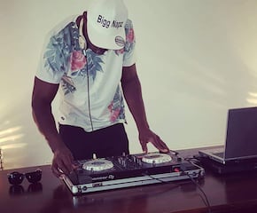 Party Atmosphere Guranteed with Mobile DJ
