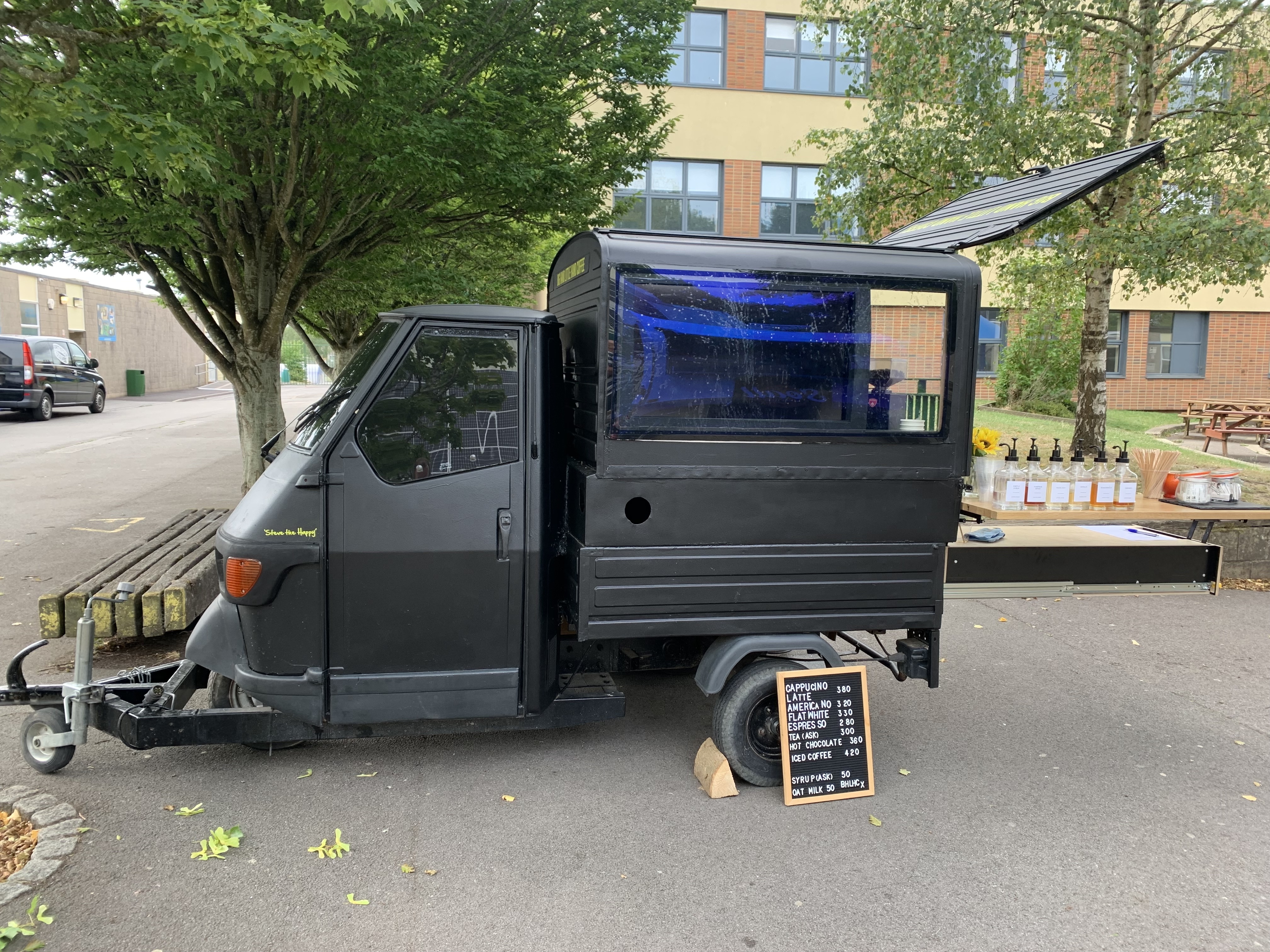 Indoor & Outdoor Coffee Service | In-House Roasted