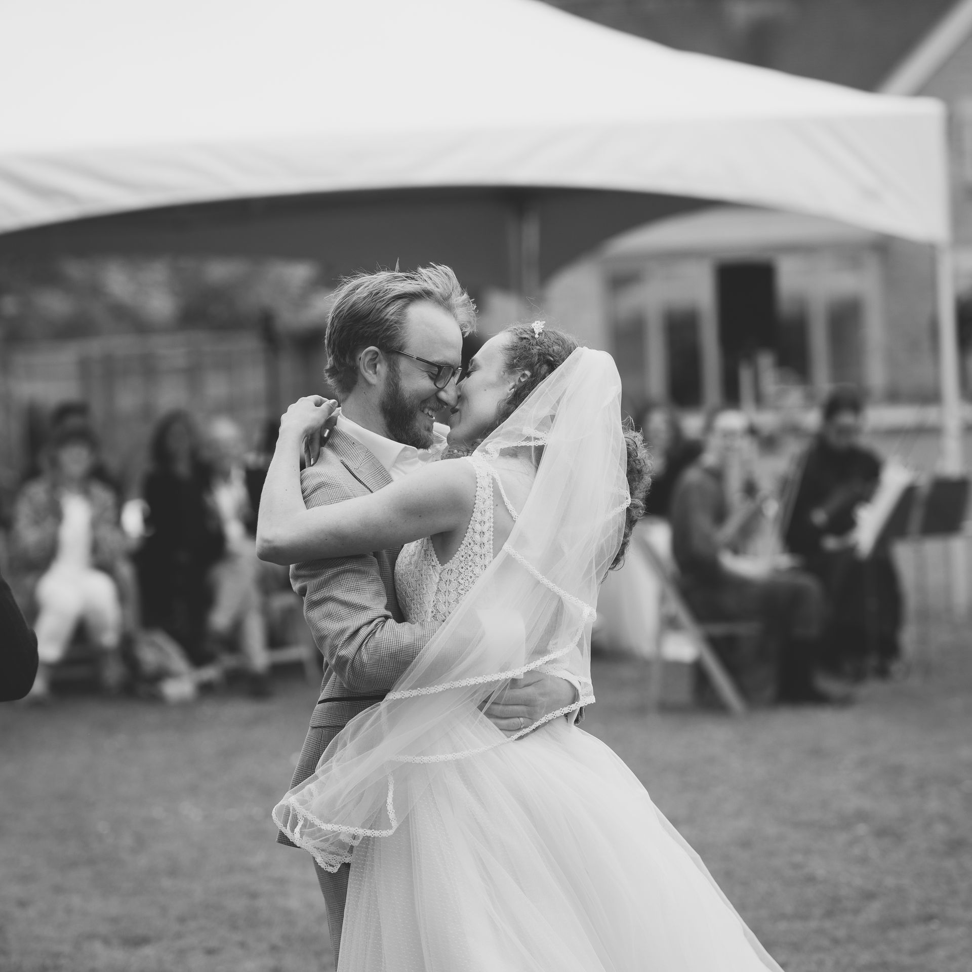 Let the Good Times Pop: Wedding Photography