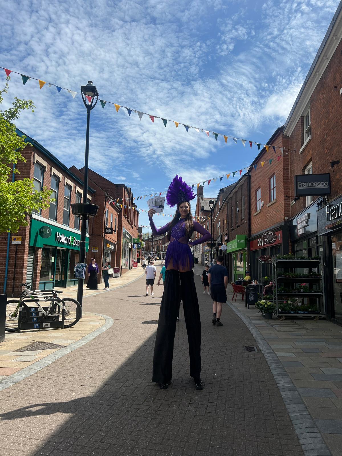 Eye-Catching Stilt Walkers That Are Impossible to Miss