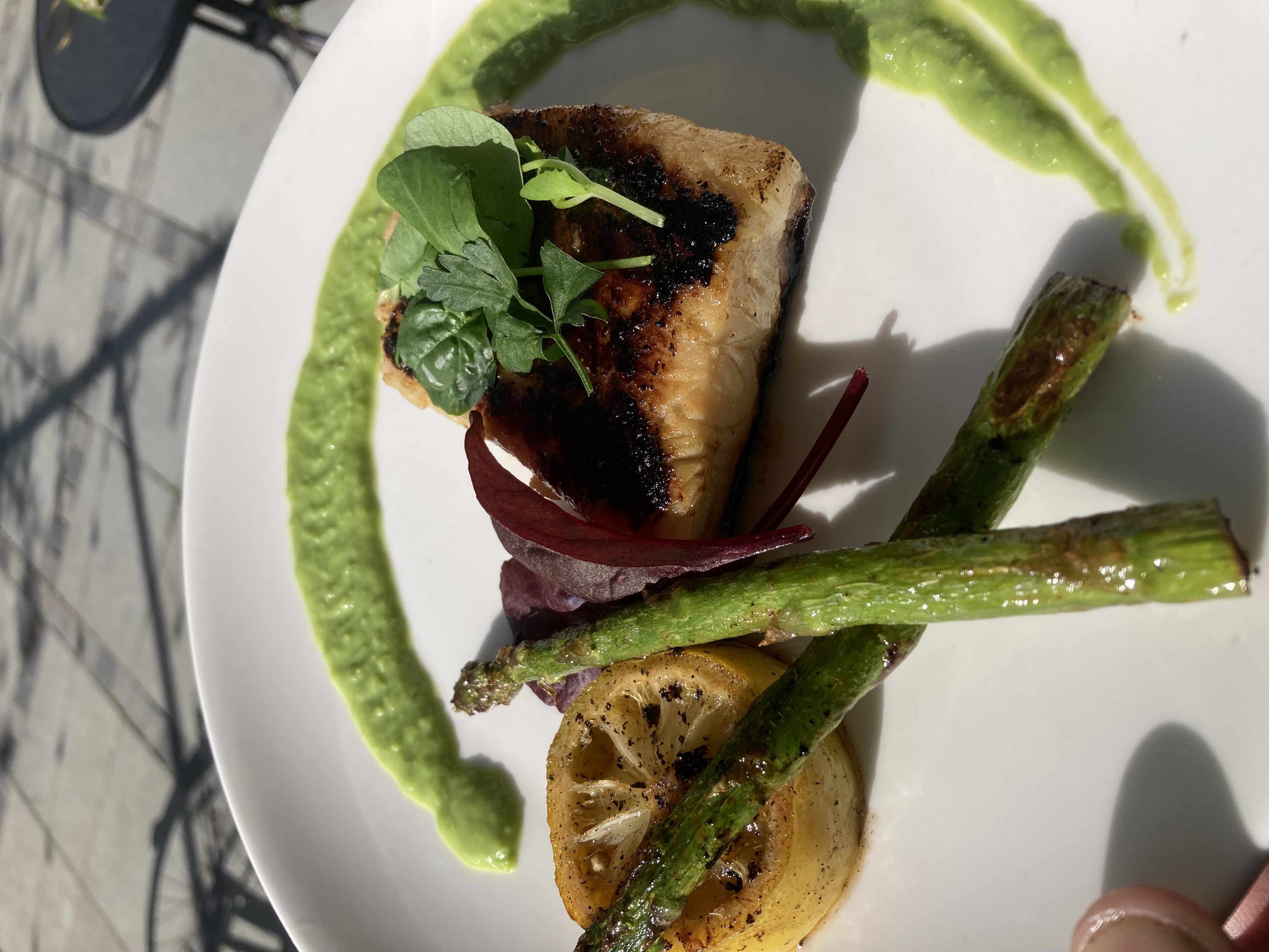 Modern British Elegance: Culinary Experiences Reimagined