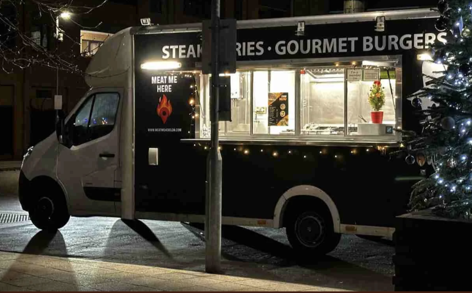 Premium Argentinian Street Food Featuring Grass-Fed Sirloin Steak