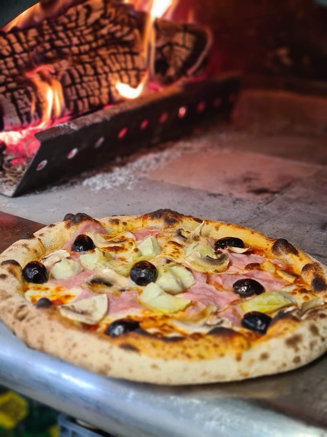 Chevrolet Vintage Pizza Truck Serving Delicious Neapolitan Pizza