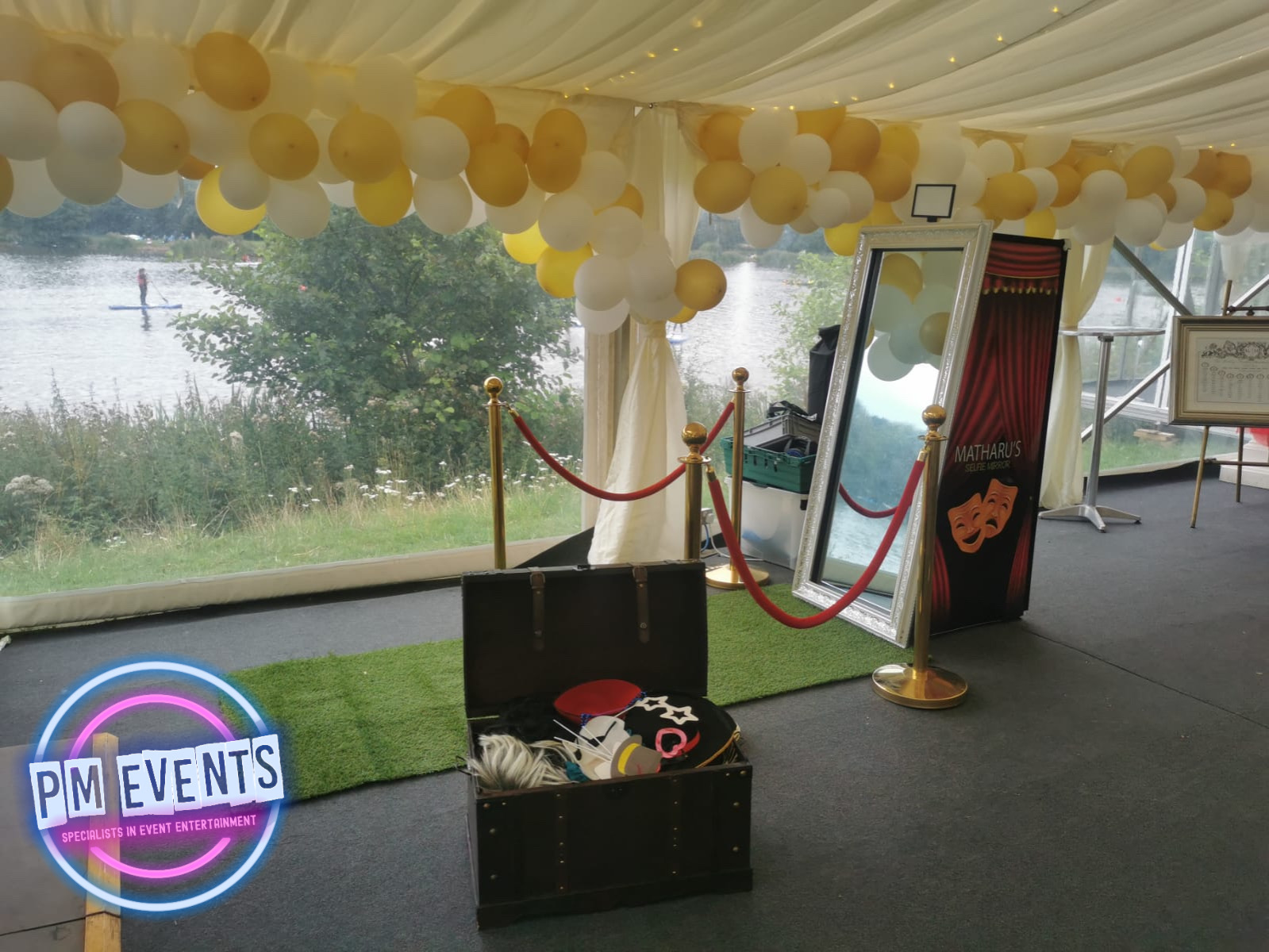 Magic Mirror Photo Booth Take Great Quality Fun Photos