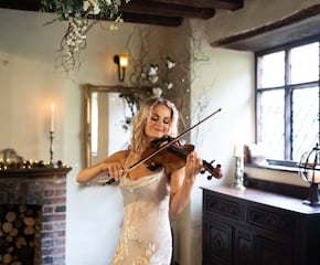 Acoustic & Electric Violinist Olivia Holland