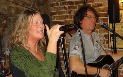 Swansong Acoustic Duo