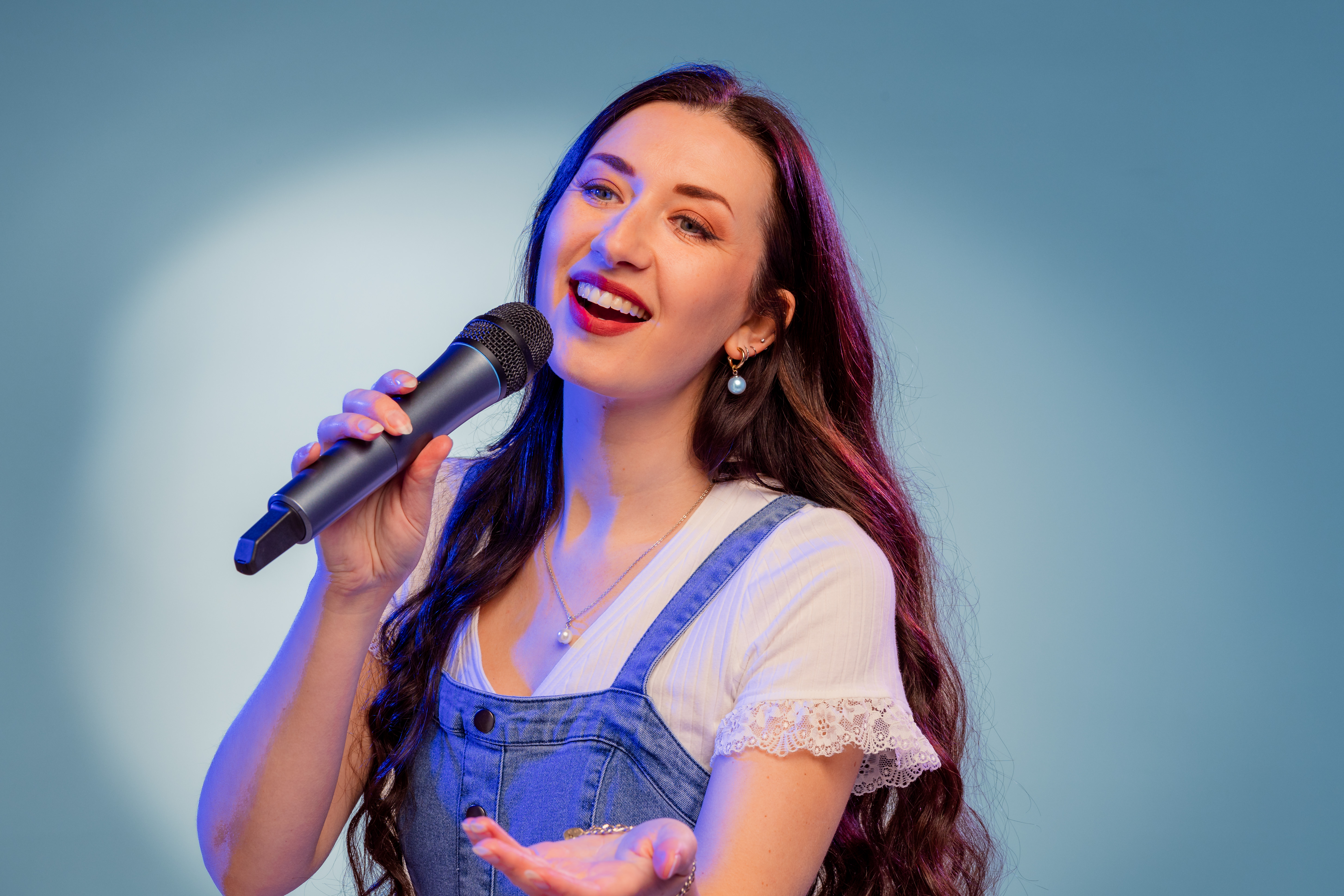 "MAMMA MIA" Solo ABBA Party Singer