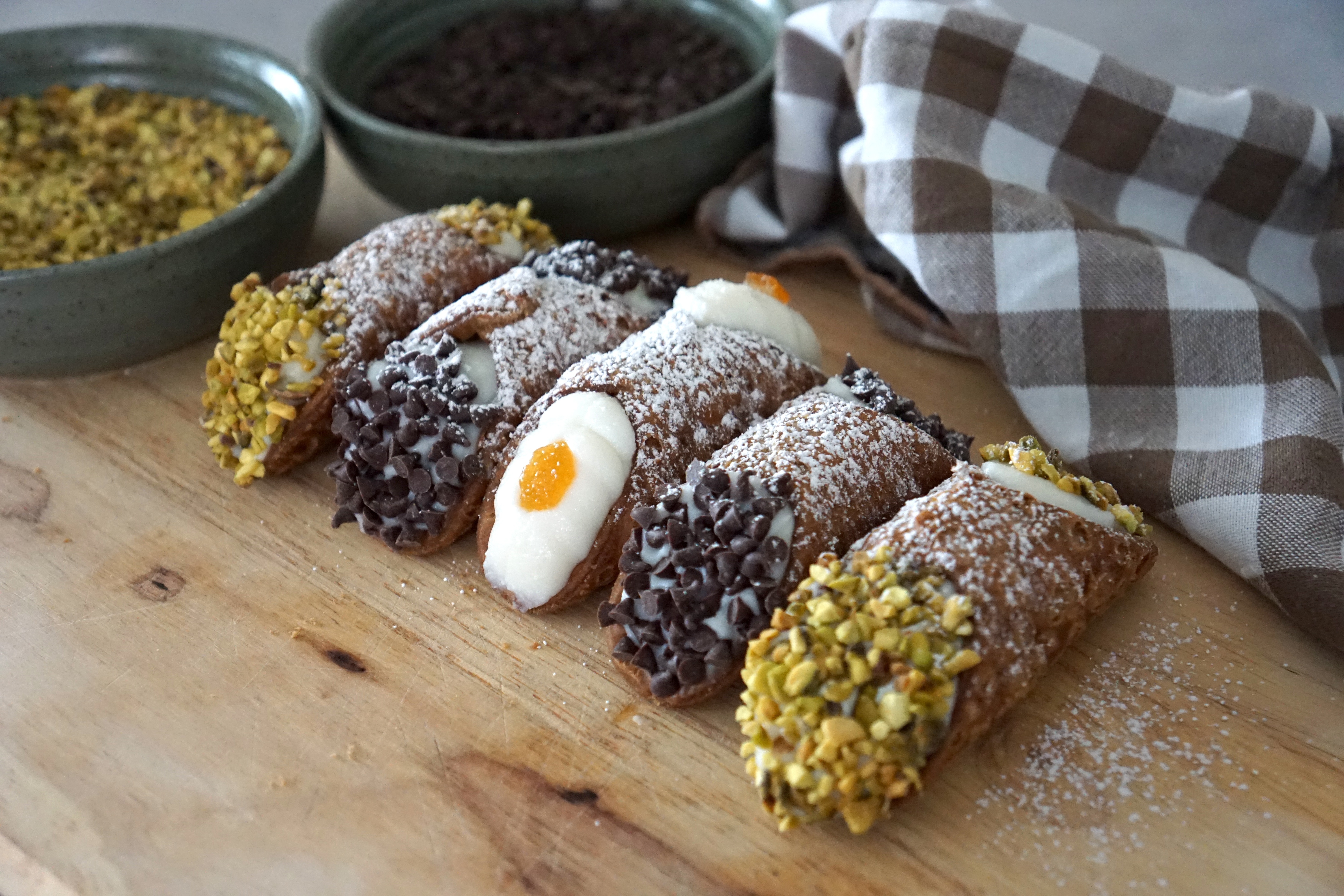 Sicilian Walking Cannoli Bar with Freshly Filled Cannoli