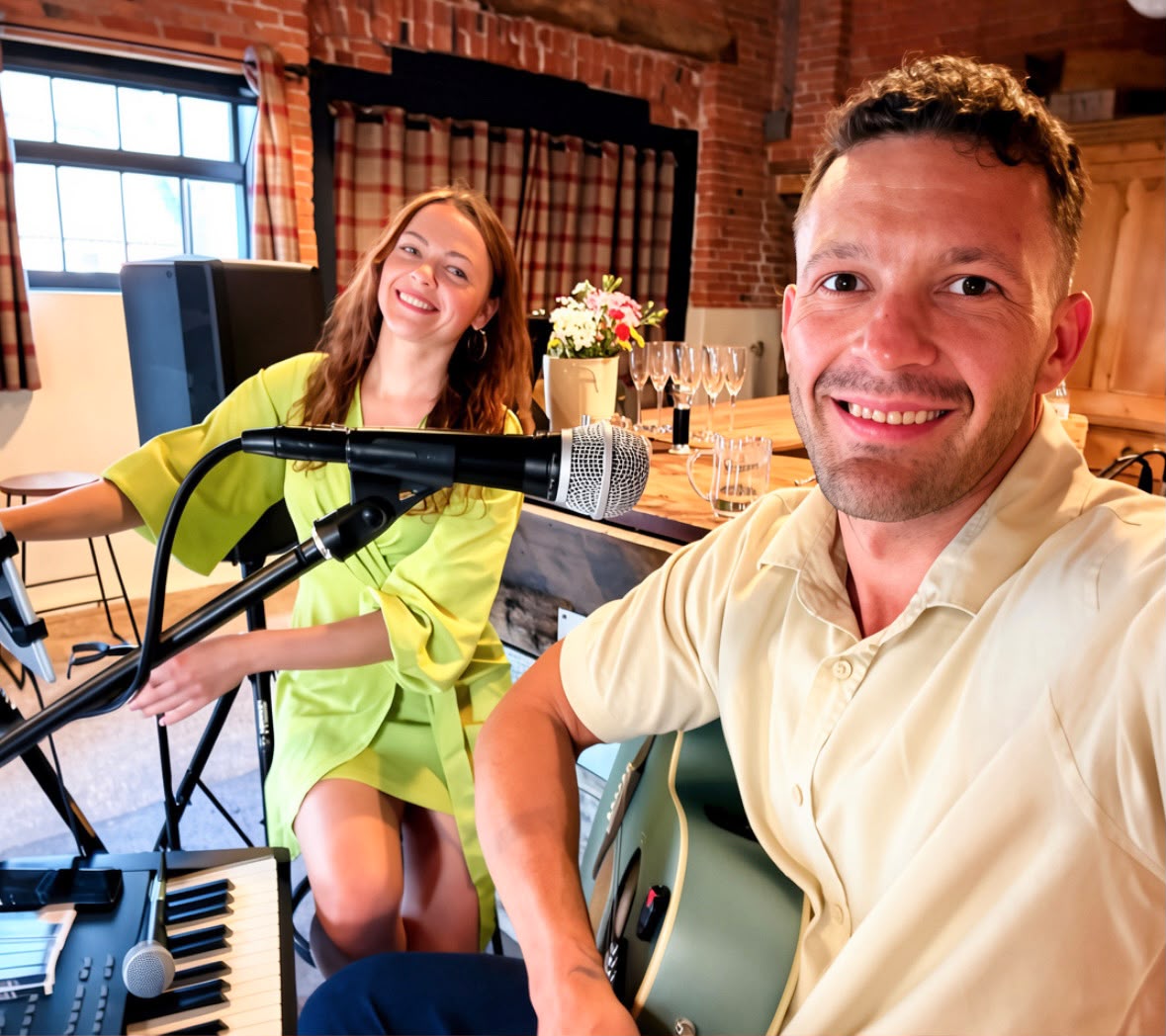 Meg & Pav | Professional Live Acoustic Duo