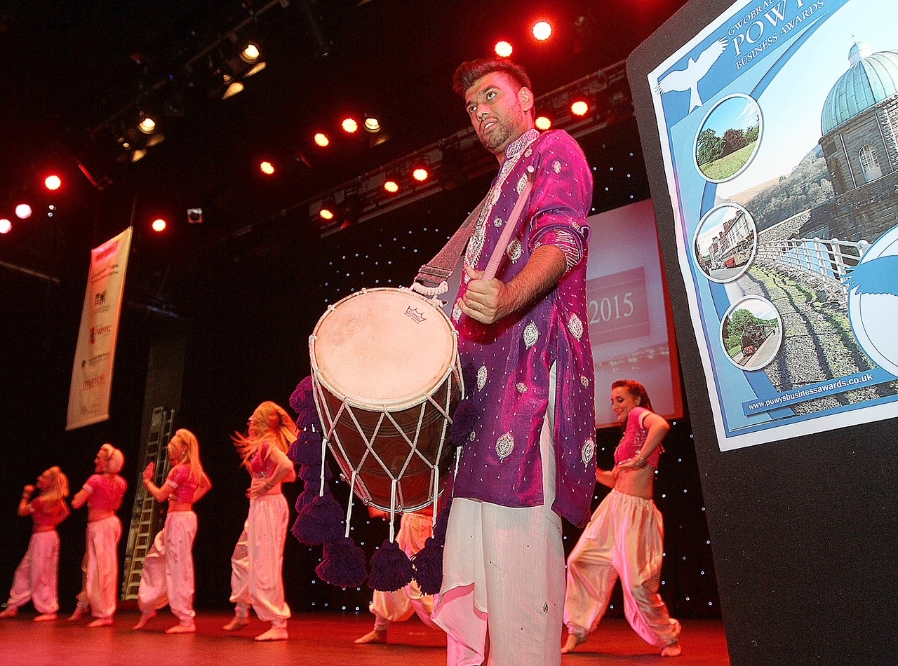 Bhangra Fusion Is Brilliant Blend Of Styles & Rhythms