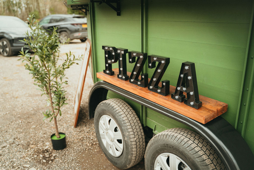 Top-Quality New York Inspired Pizza from a Vintage Horse Trailer