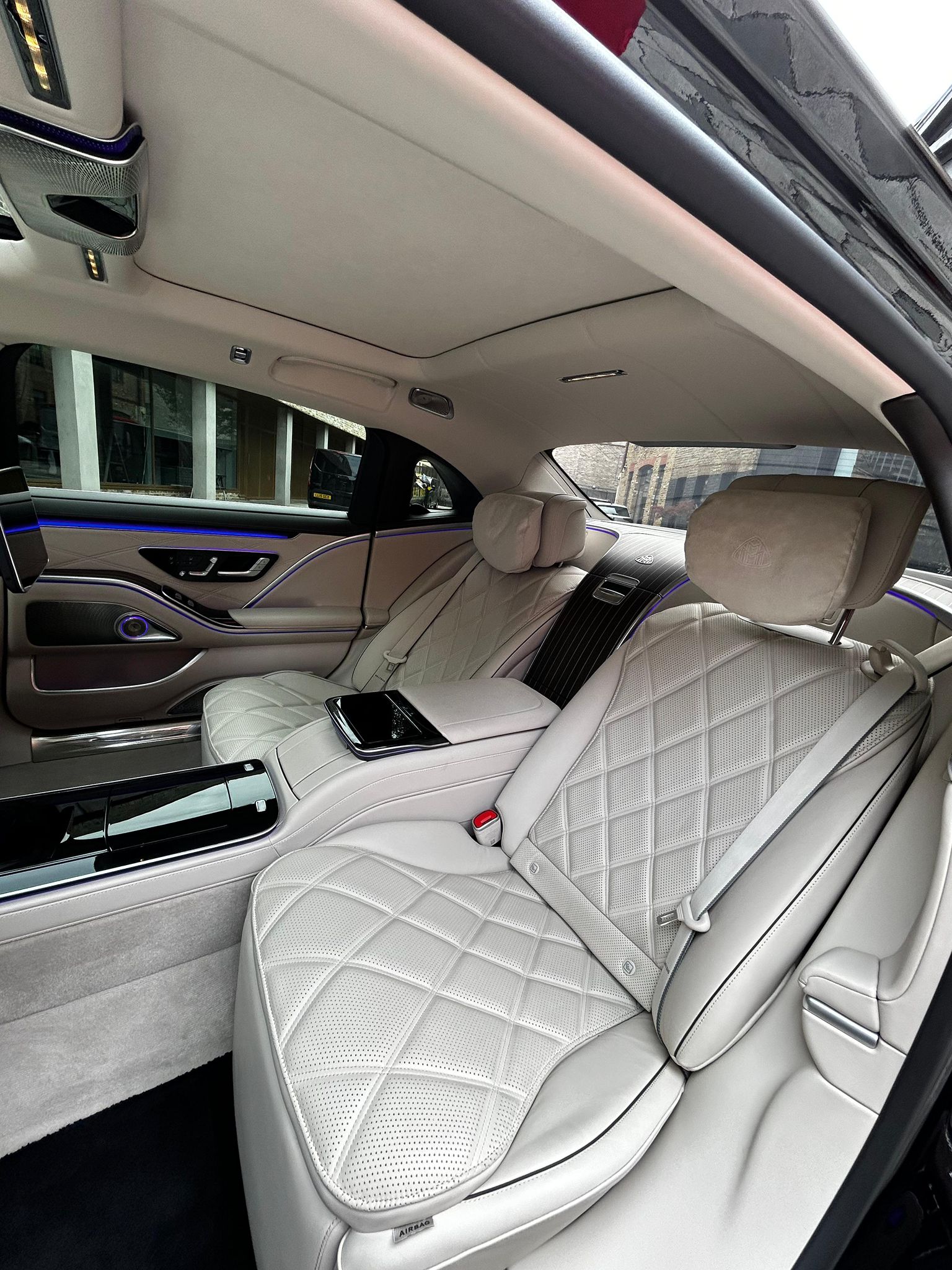 Mercedes Maybach Chauffeur Service