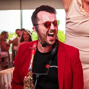 Man With The Red Suit Ltd