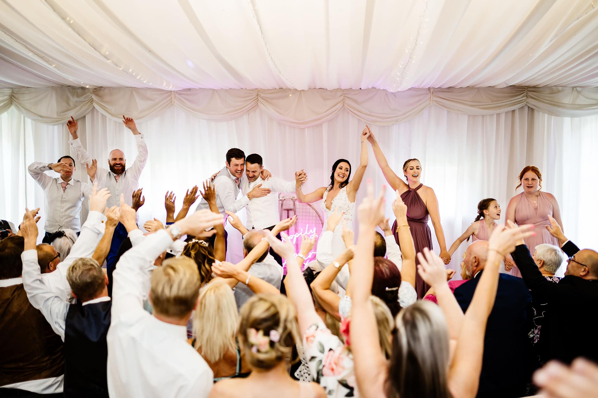 The Alternative Singing Waiter