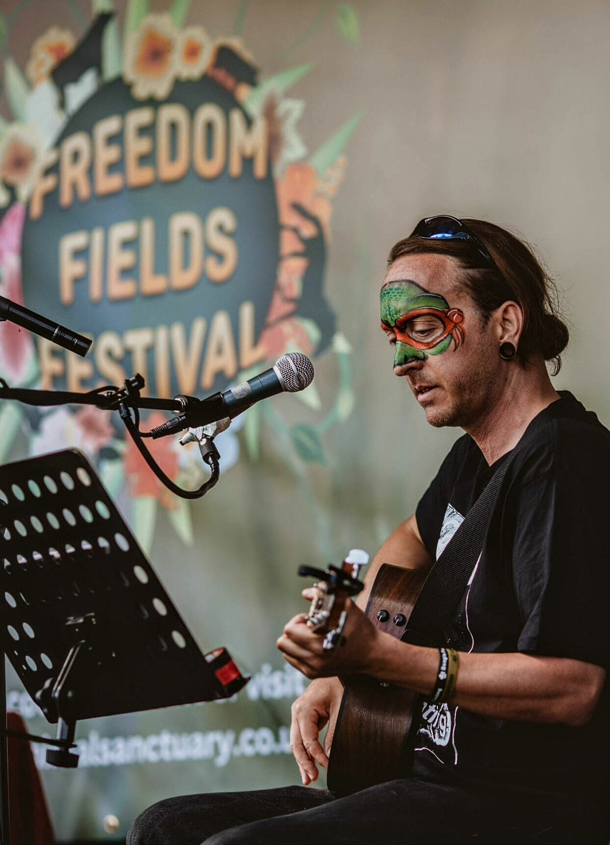 Owen Chambers: Multi-Genre Acoustic Performer (Vocals, Piano & Guitar)