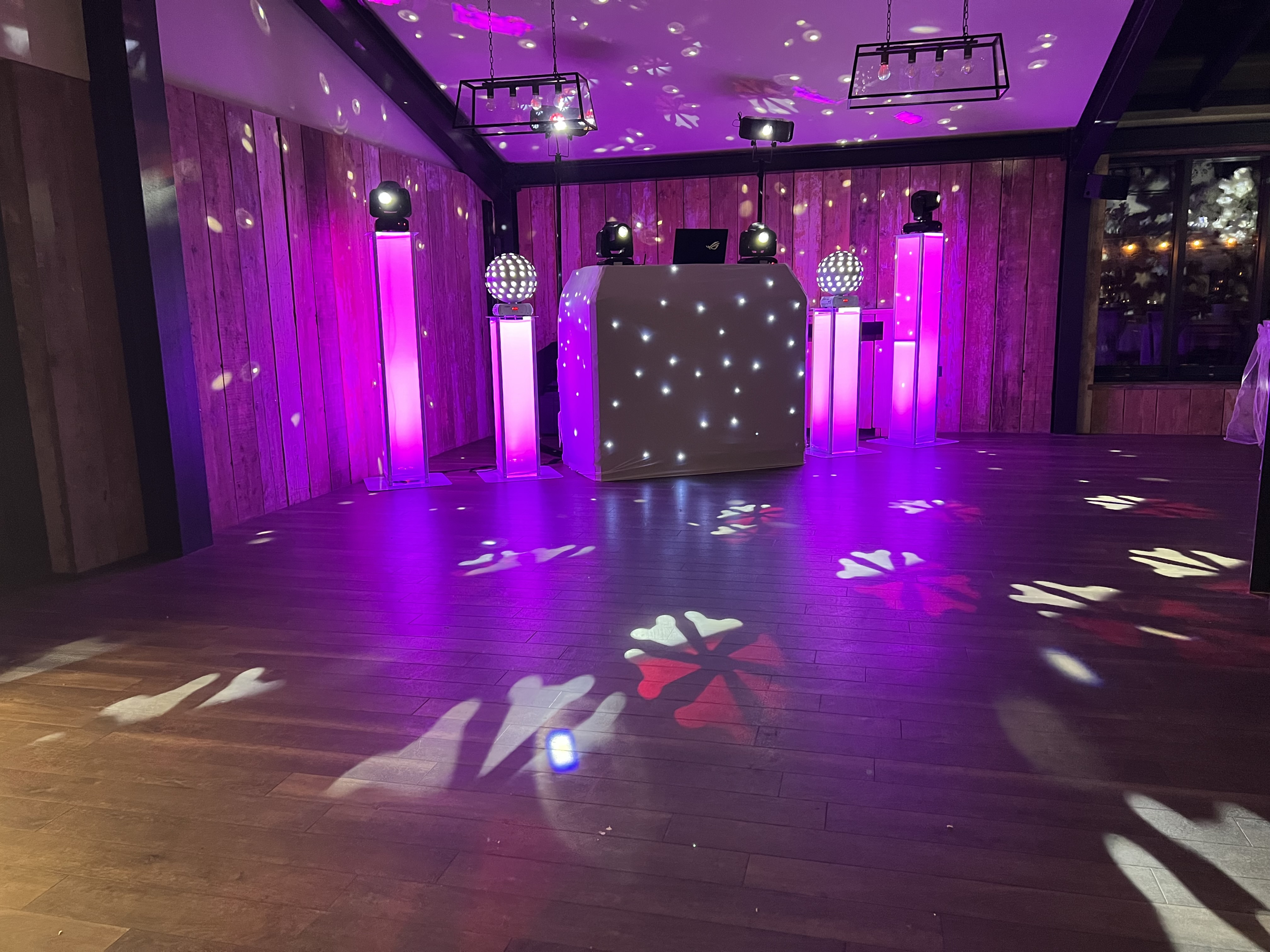 Modern DJ Setup for Birthdays & Parties