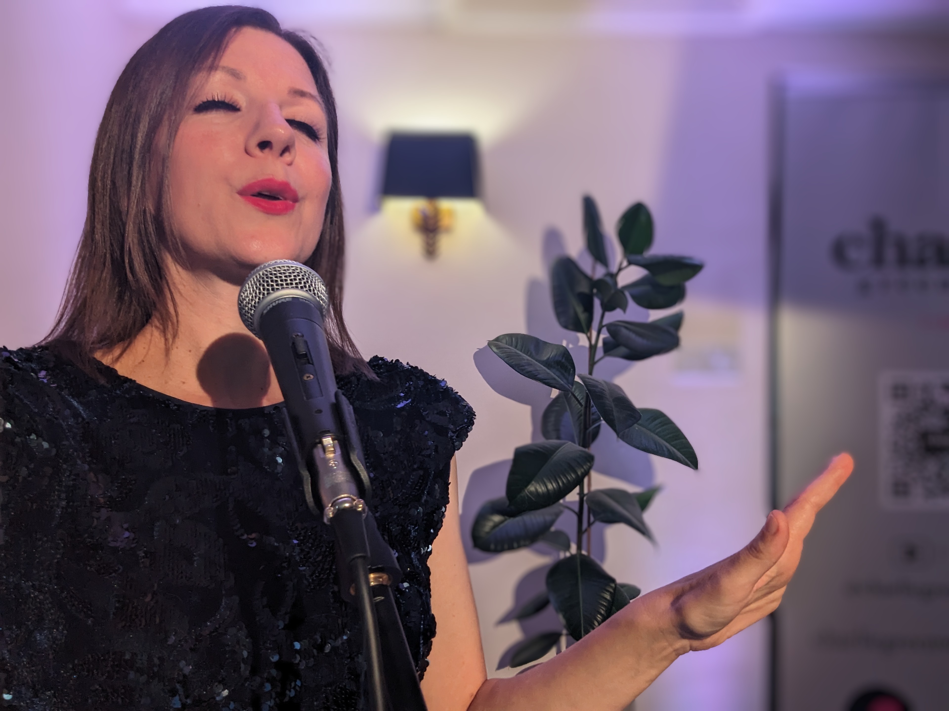 Charlie Greenwood's Rich Soulful Vocals Will Add Sparkle to Any Event