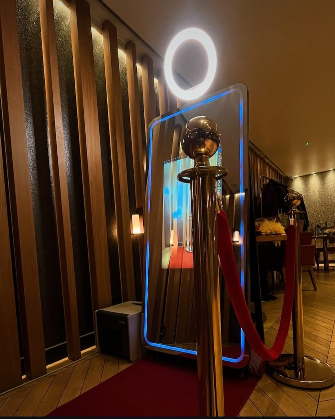 Interactive Magic Mirror Booth – The Ultimate Event Highlight