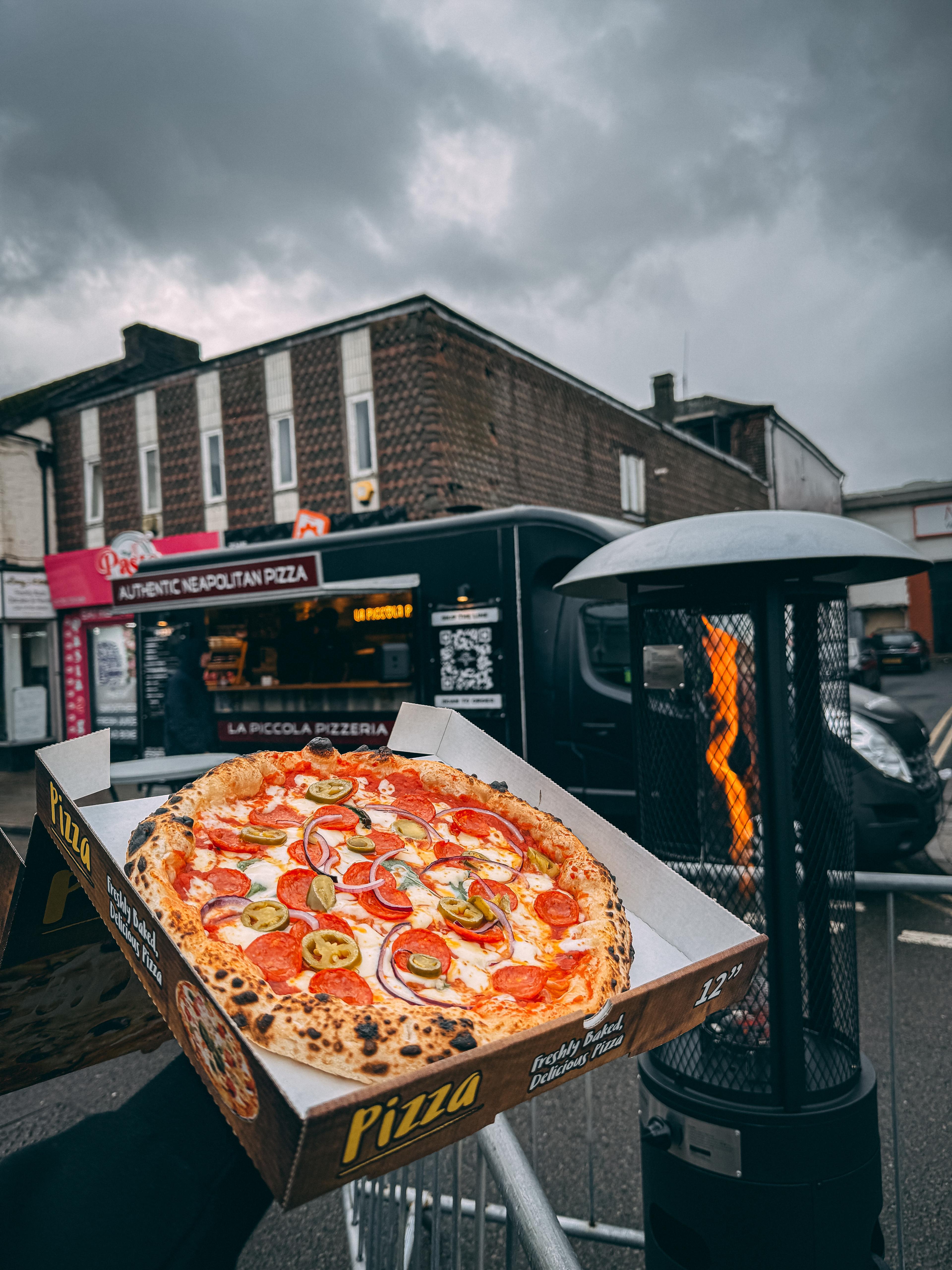 Authentic Neapolitan-Style Pizza Experience