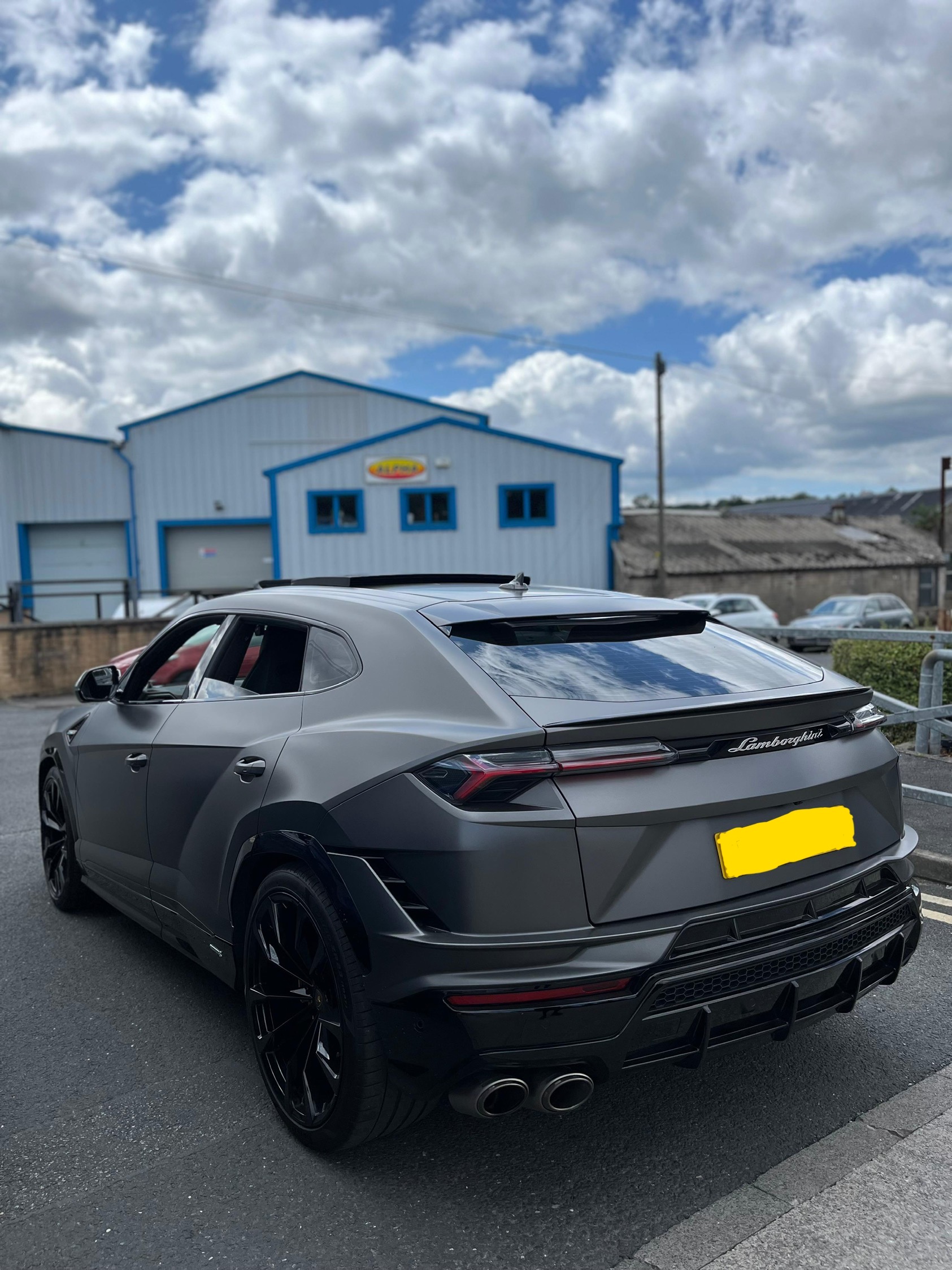 Beautiful & Elegant Lamborghini Urus