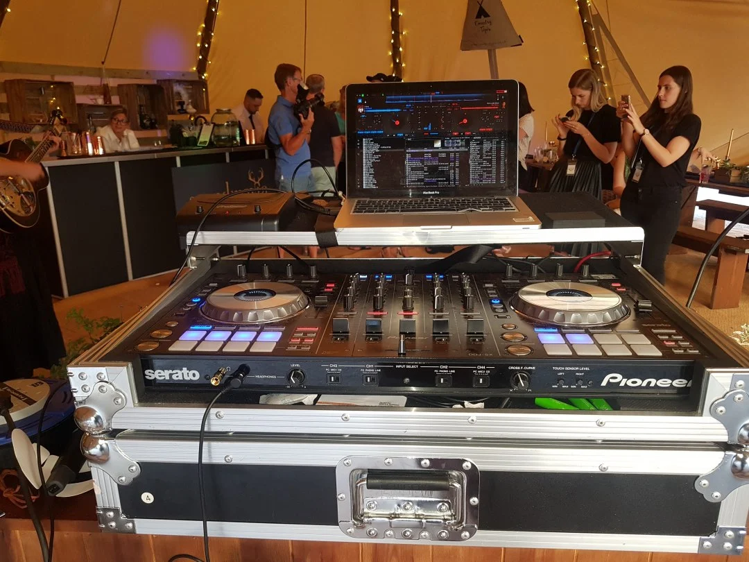DJ Ozzy | Full Mobile Disco & Multi-Genre DJ