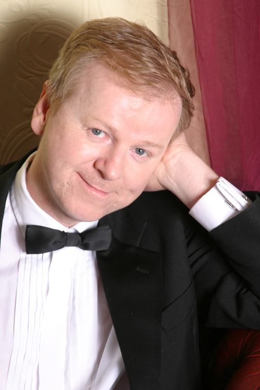 Singer Entertainer - Pop, Classical, Musical Theatre, Swing, Folk