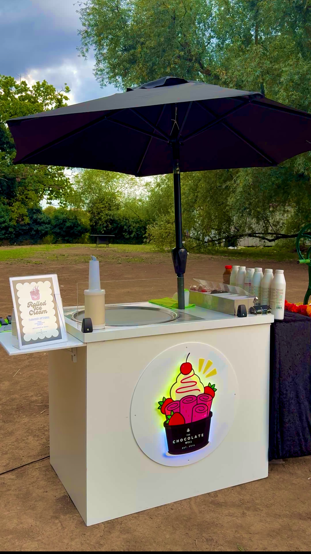 Rolled Ice Cream To Add That Fresh Touch To Your Event